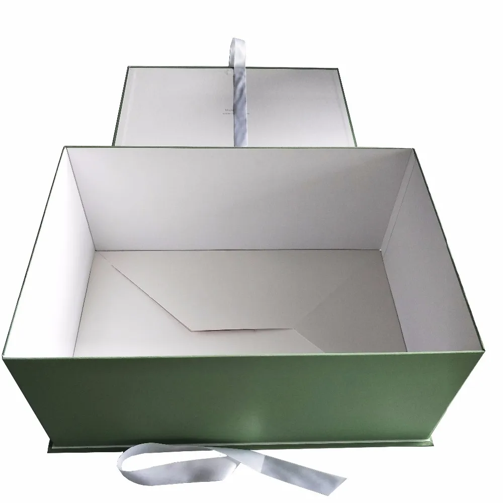 大尺寸印刷扁平折叠硬纸板背包或手袋纸包装盒与白色丝带