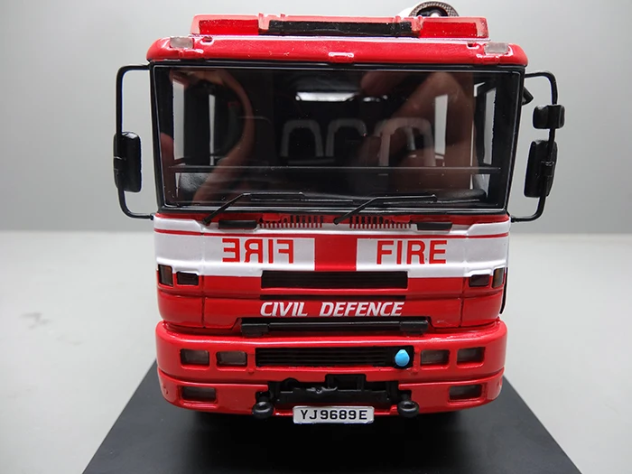 1 32 scale fire trucks