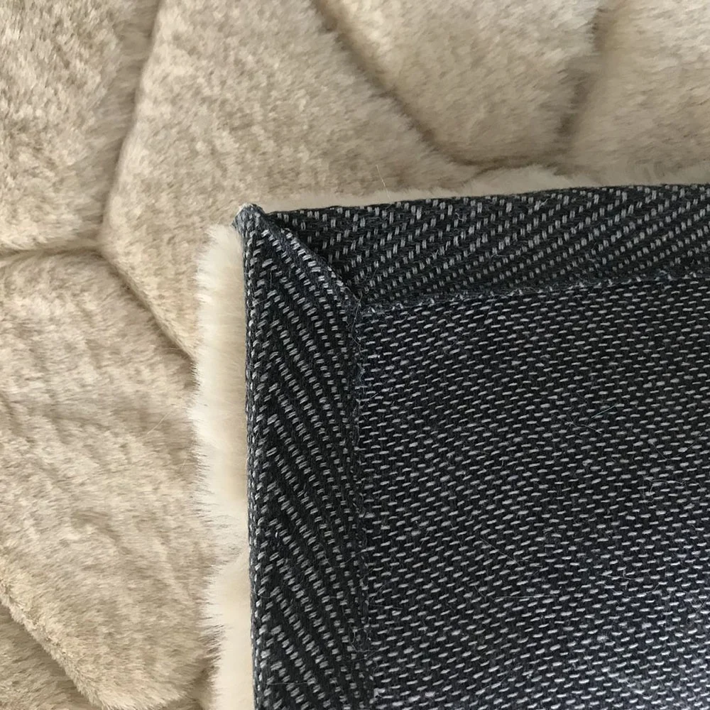 Best Selling Fluffy White Color Washable Nonslip Mat Faux Fur Bath Rug