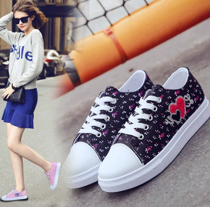INTERESTPRINT Womens Lace Up Canvas Shoes Girls Print Lotus