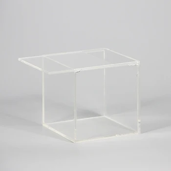 clear plastic storage cubes