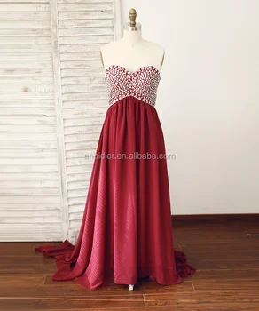 vestido de dama de honra vinho