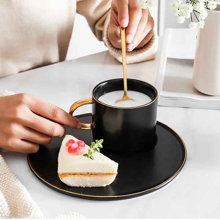 Hot selling stylish luxury gold handle ceramic coffee mug and dessert plate