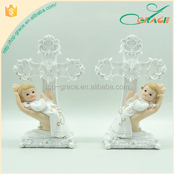 Factory Custom Made Resin Baby Praying Communion Gifts