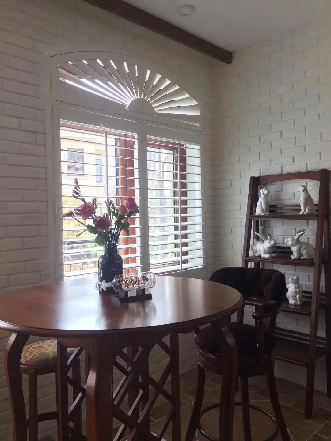 2019 white Arch Design Interior Wooden Window plantation shutter