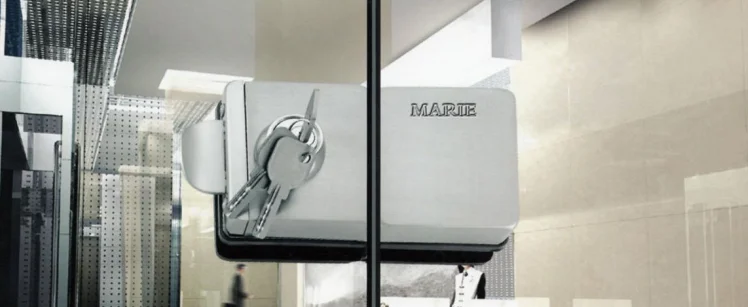 Commercial Sliding Frame Less Tempered Glass Door Hook Key Lock