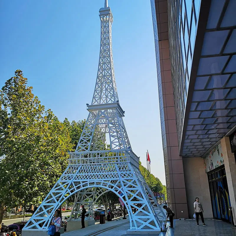 Как сделать эйфелевой башни. Мини башня Эйфель. Высота Эйфель башня. Высота Эйфелевой башни в Париже. Высота эфельная башня в Париже.
