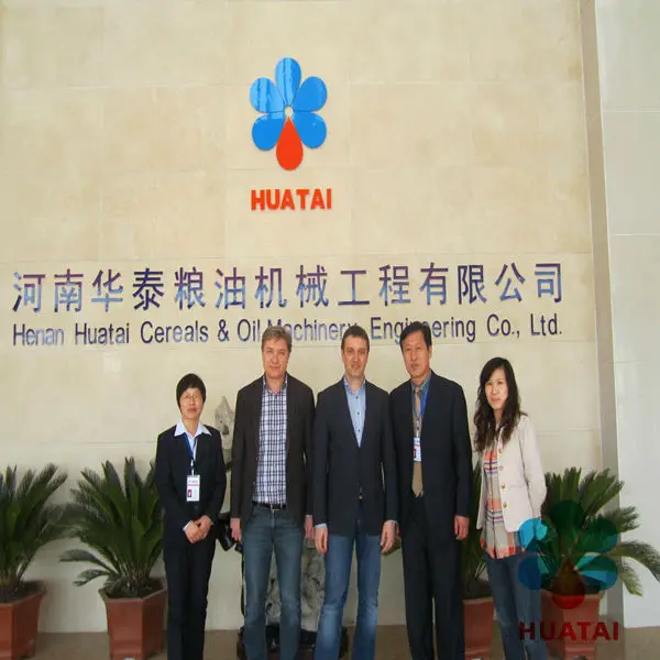 Ukraine\\'s customers come to our company ordering system of sunflower seed oil equipment