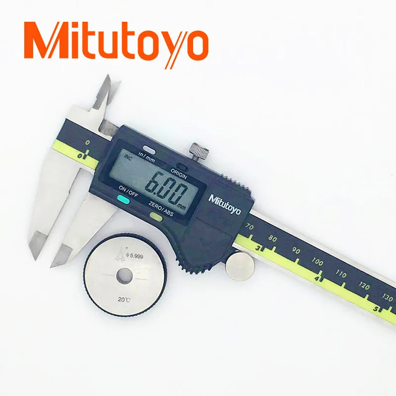Japan Mitutoyo 500-197-20/30 200mm/8" Absolute Digital Digimatic Vernier Caliper 