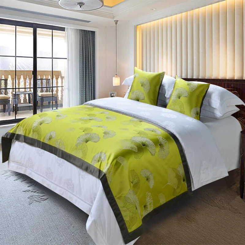 Wholesale Custom King Size Hotel Decorative Bed Runner - Stylish, Eco ...