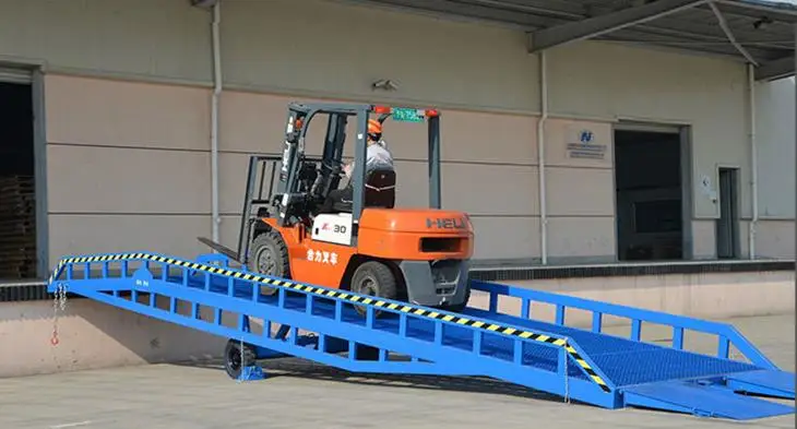 Porch wheelchair lift for disabled people/Wheelchair lift ramp
