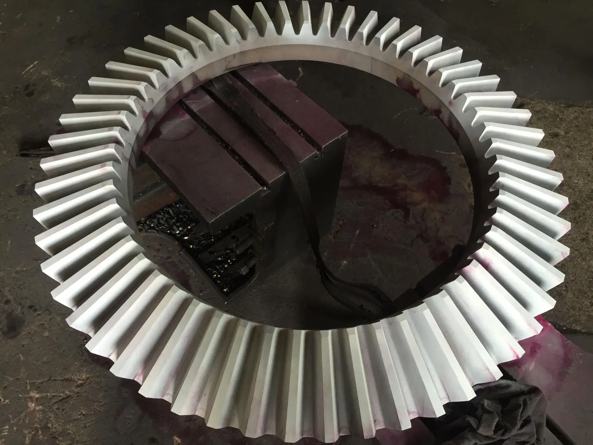 symons 3 英尺圆锥破碎机锥齿轮价格出售