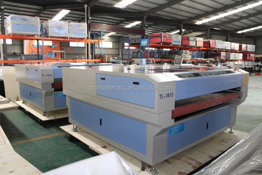 1610 1613 Laser Cutting Machine With Auto Feeder System Double Heads For Leather Fabric Clothes