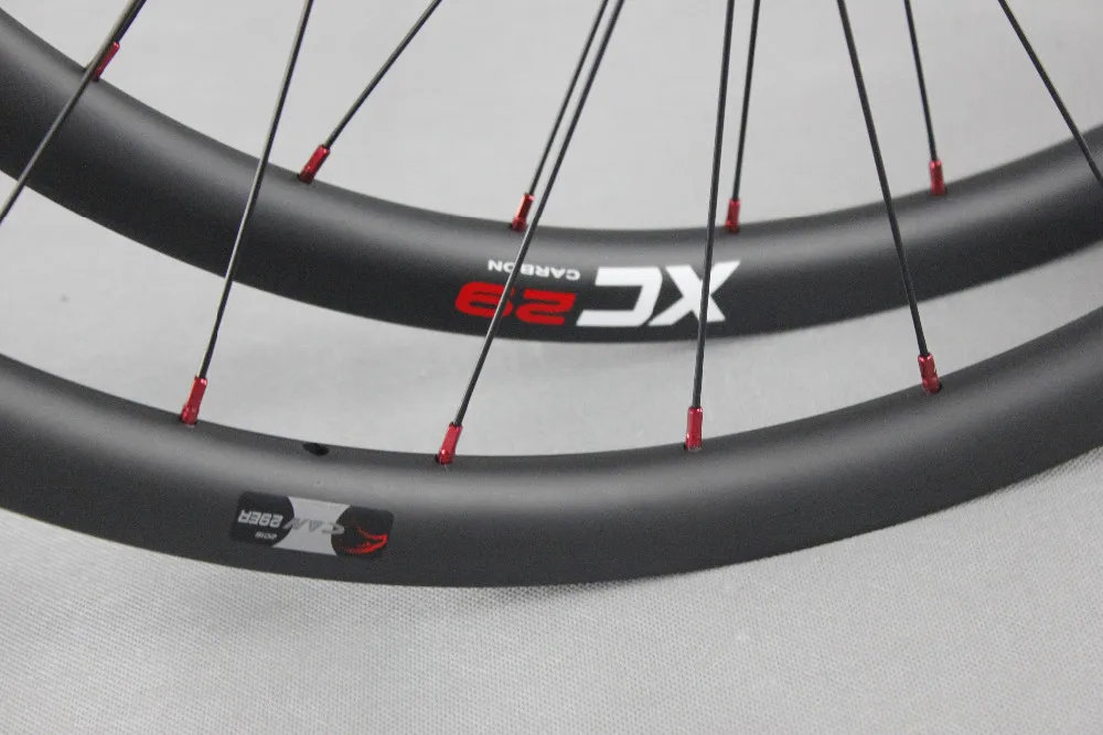 thru axle 700c wheelset