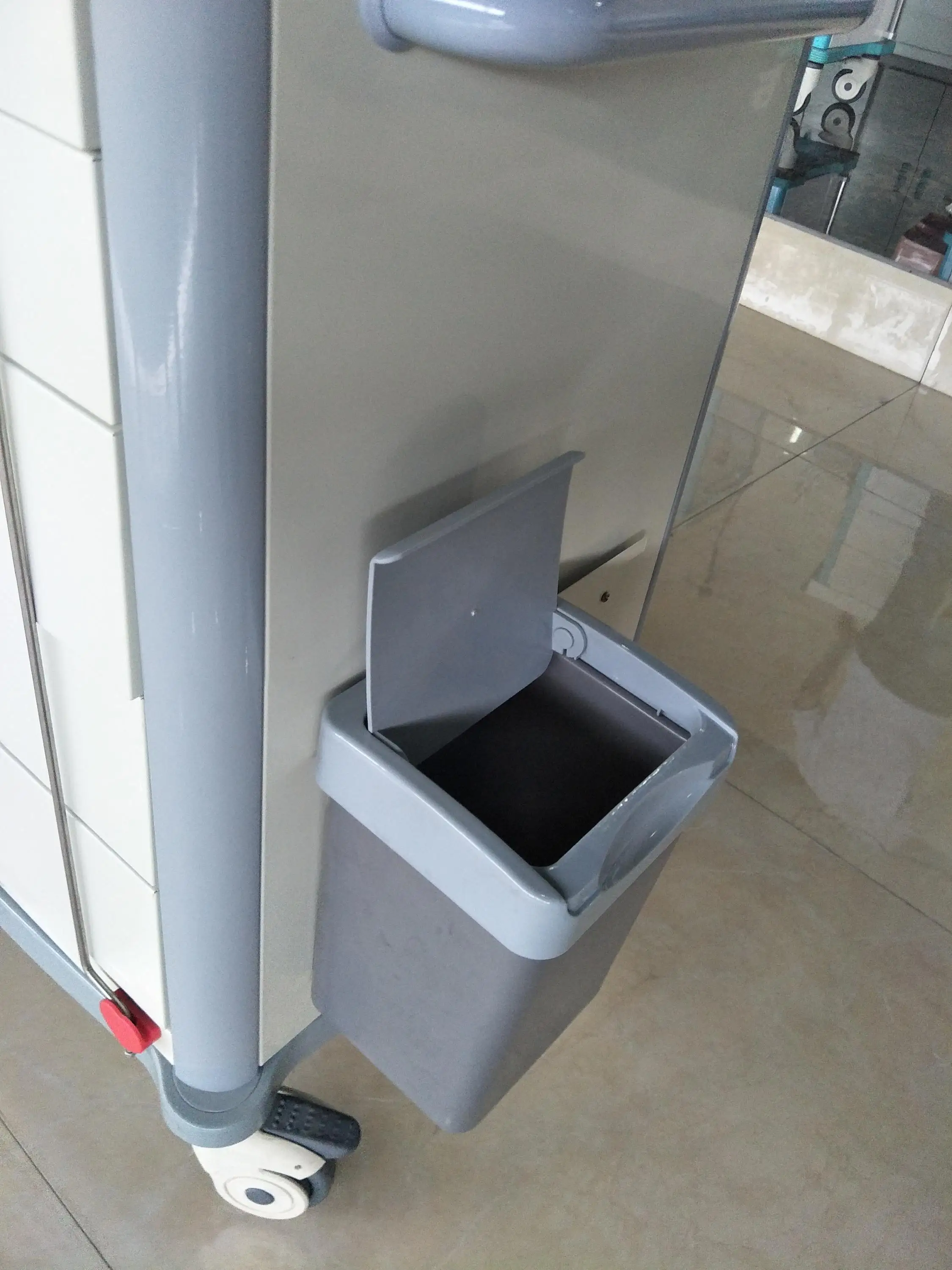 MAT-4 medical anesthesia trolley with drawer