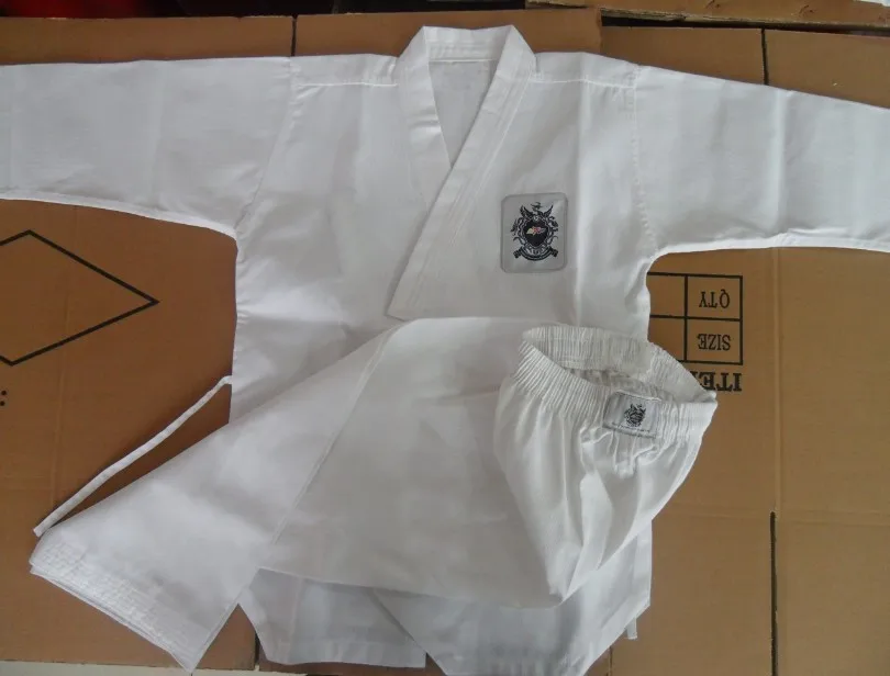 UWIN selling fashion taekwondo dobok poomsae