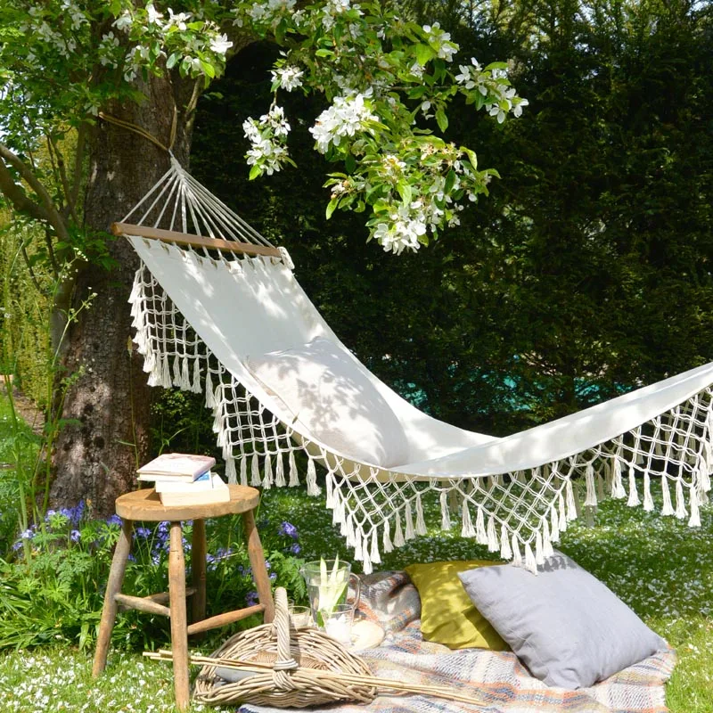 Longsen Luxurious Macrame Natural Hammock With Wooden Bar Macrame