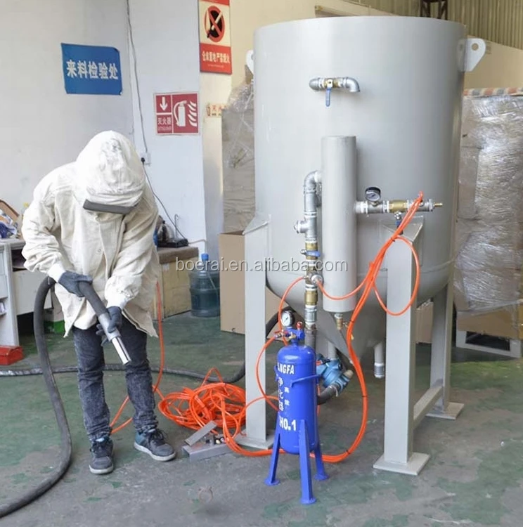 Outdoor Sandblasting Equipmentba900 / Open Pressurized Sand Blasting