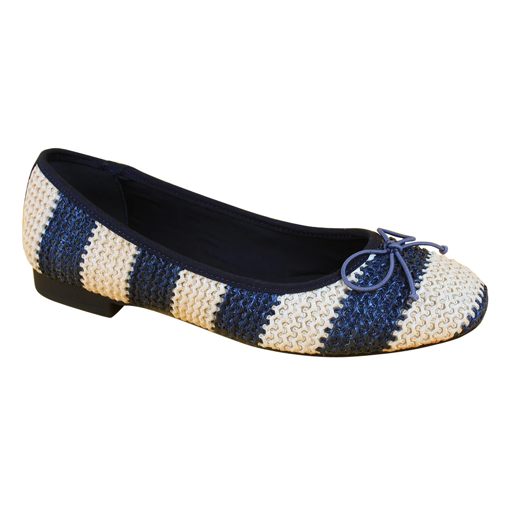 wide fit ladies flat shoes