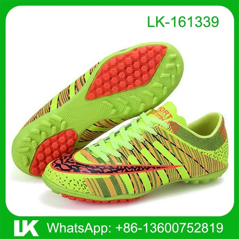 China Manufacturing Men Sport Shoes Pakistan Soccer Boot Football Shoe