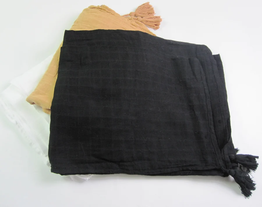 Muslin tassel blanket (1).JPG