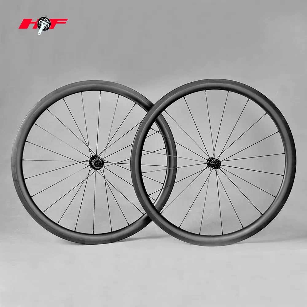 40mm carbon wheels