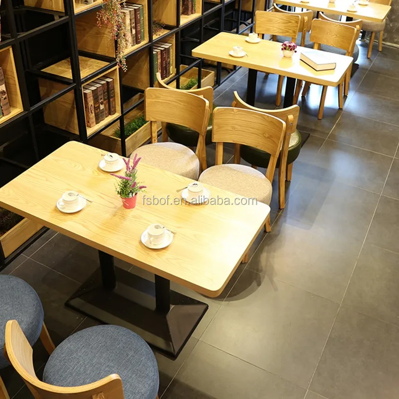 Wholesale Solid Wood Restaurant Furniture Set Retro Cafe Table And