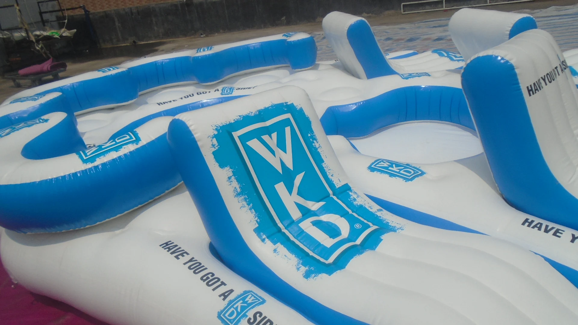 inflatable water floating bed