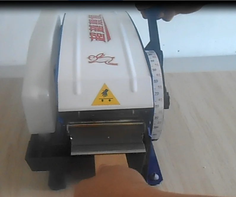 Wet Water Activated Kraft Paper Tape Dispenser And Cutter Specially