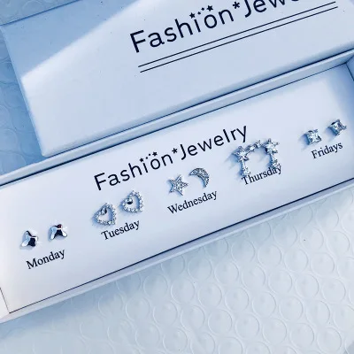 stud earrings (10).jpg