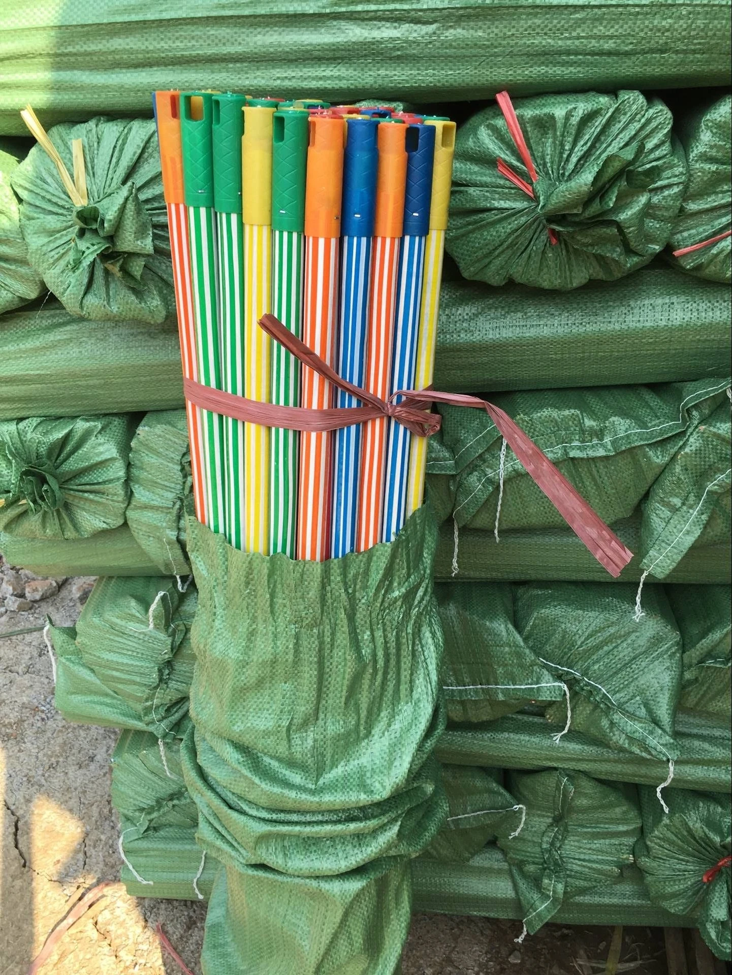 Cleaning Handle Type And Ecofriendly Feature Wooden Sri Lanka Broom