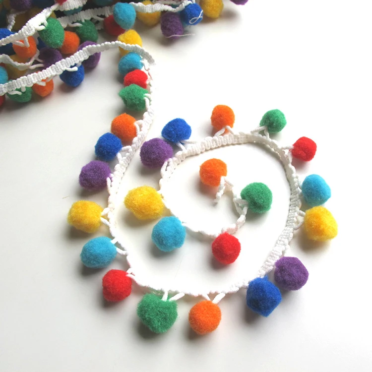 pom pom trim6