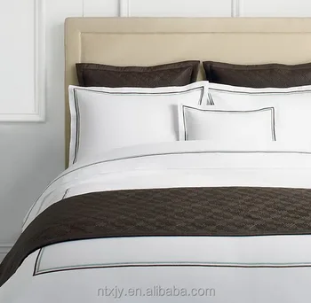 Quilted Bedspread Patchwork 100 Polyester Hotel Bed Runner Quilted Bedspread Patchwork 100 Polyester Hotel Bed Runner Scarf