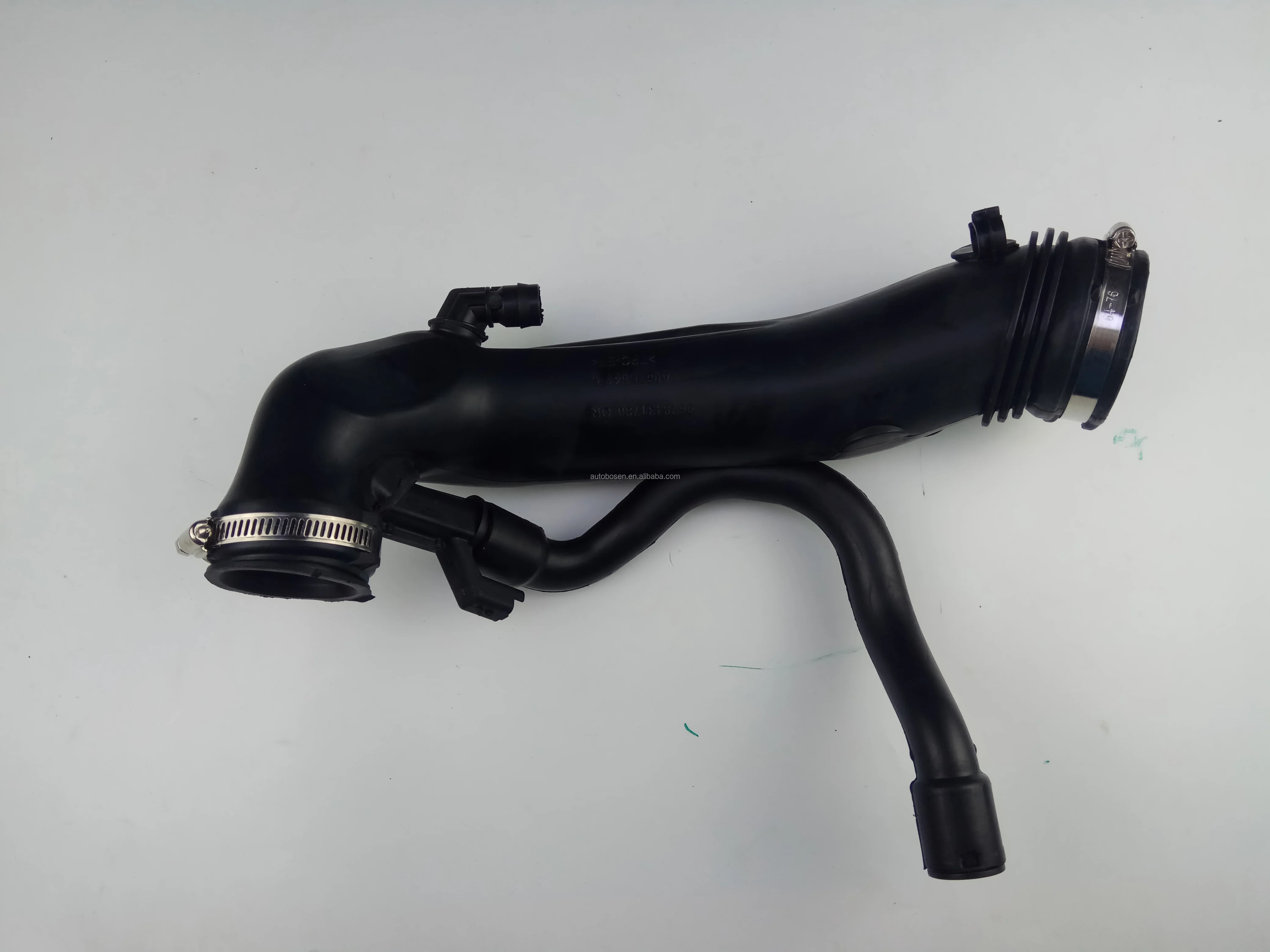 Tuyau d'Air Durite Turbo prévu pour Citroën C4 C5 DS3 DS4 DS5 1.6 THP - 1440Q6 Tuyau d'Air Durite Turbo prévu pour Citroën C4 C5 DS3 DS4 DS5 1.6 THP - 1440Q6