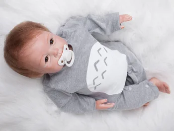 bébé reborn garçon en silicone