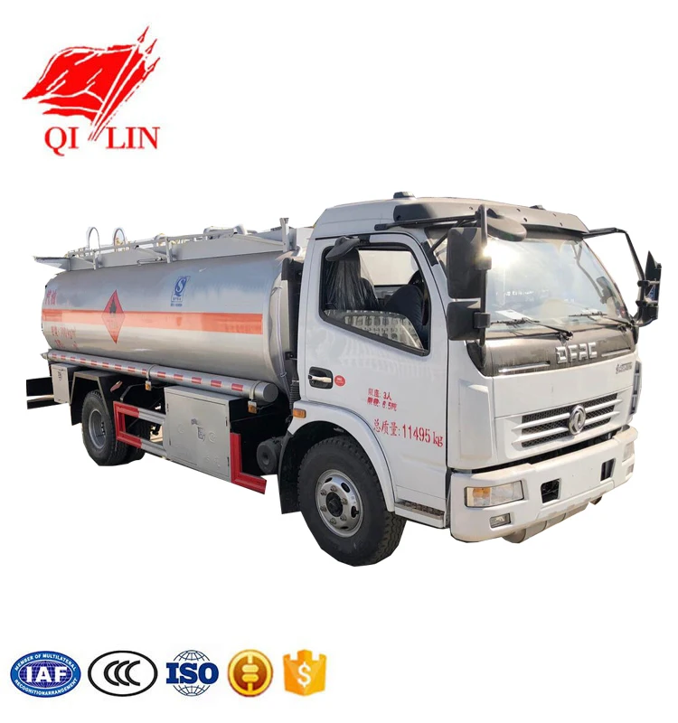 China dongfeng 4X2 Mini Fuel Tank Tanker Truck 8cbm with Good Price