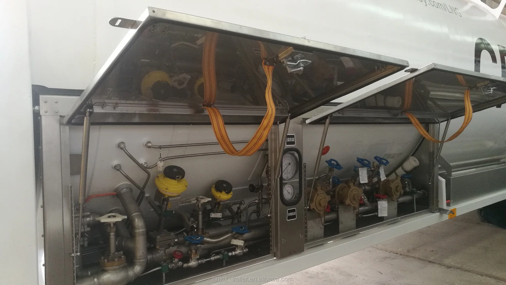 40ft LNG container.jpg