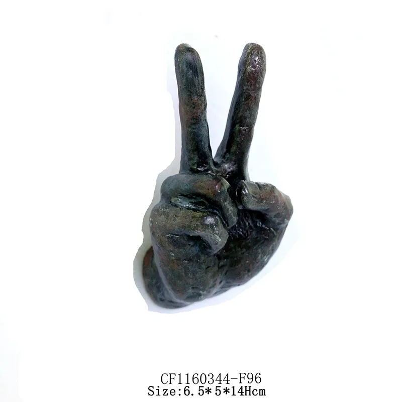 New Bronze Statue Decorations Resin Hand Sculpture Obeject Desk Decoration For Interior Decor manufacture