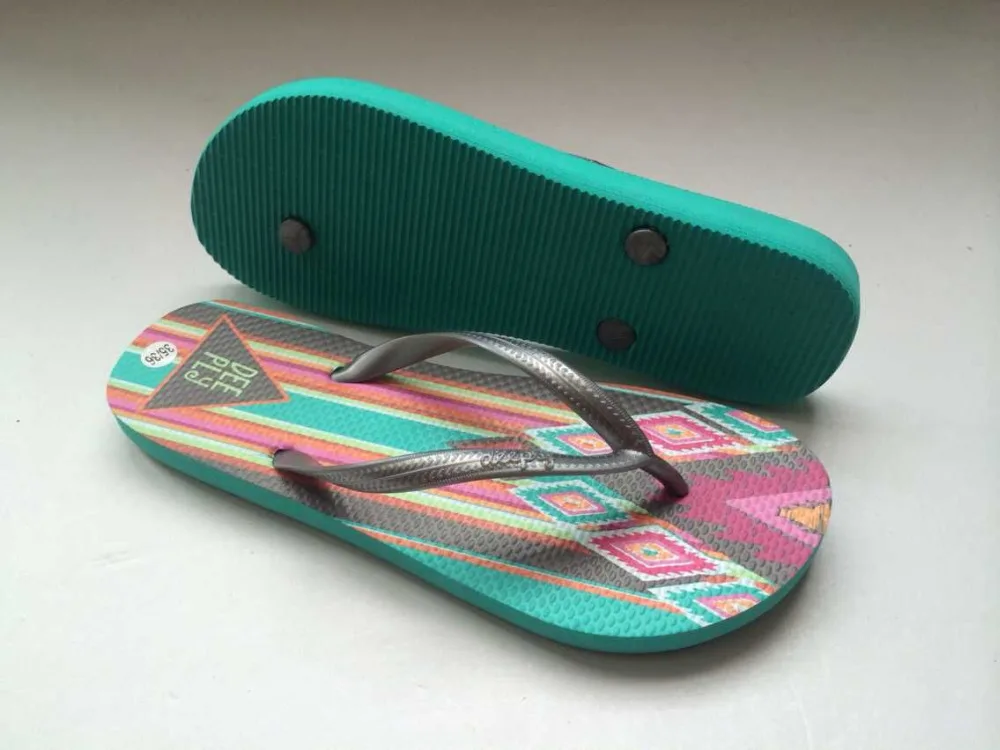 girls customized fashionable slippers (13).jpg