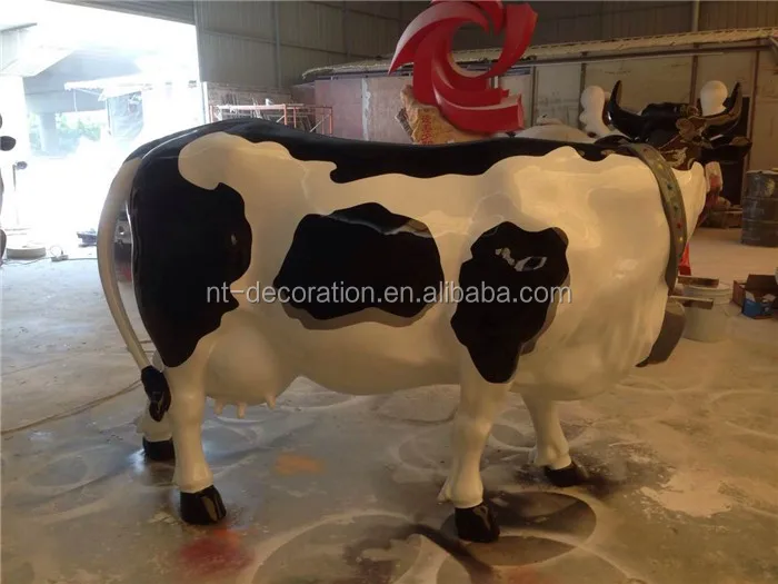 Outdoor Garden Park Dezorative Resin Animal Cow Sculpture Fiberglass