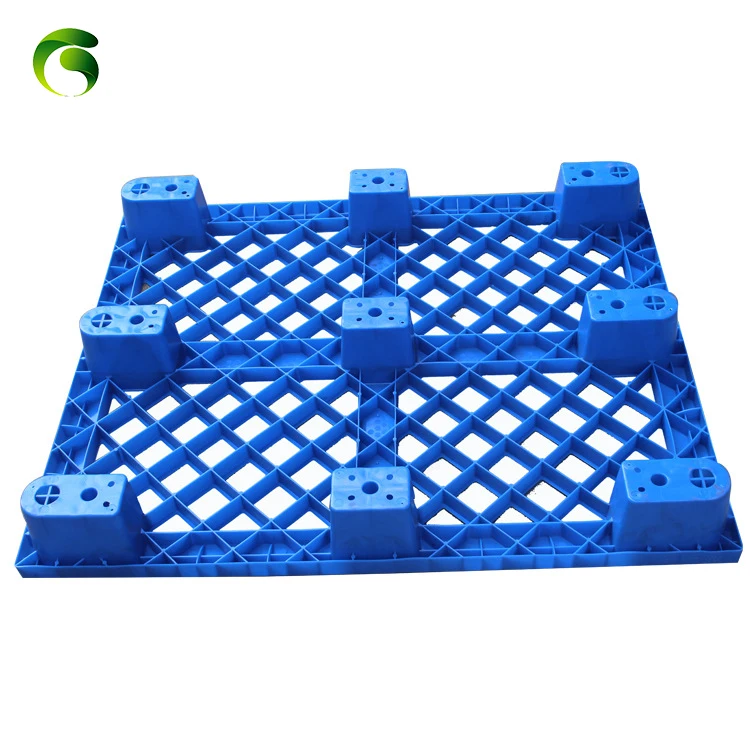  4-way forklift and hand truck entry plastic pallets