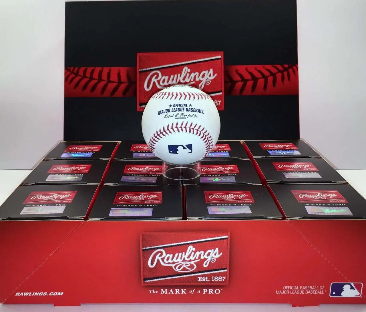 Ball major. Rawlings MLB Official game Ball. Juicy balls.