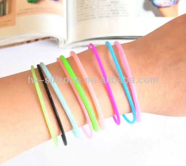 glowing in the dark bracelet 2.jpg