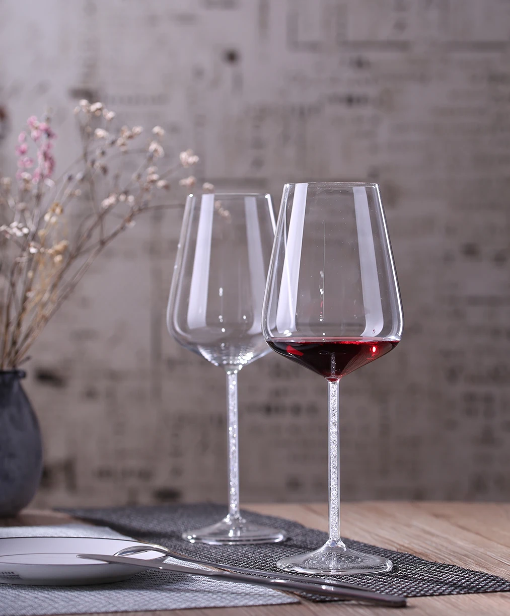 rhinestone-wine-glass.jpg