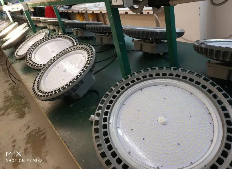 5 year warranty highbay Industrial SAA CE ROHS PSE 100W 150W 200w 240w UFO led warehouse light  high bay led light