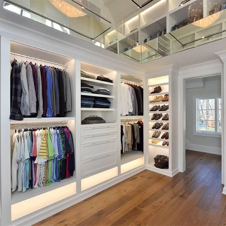High Quality wood open wardrobe interior design, walk in closet. 