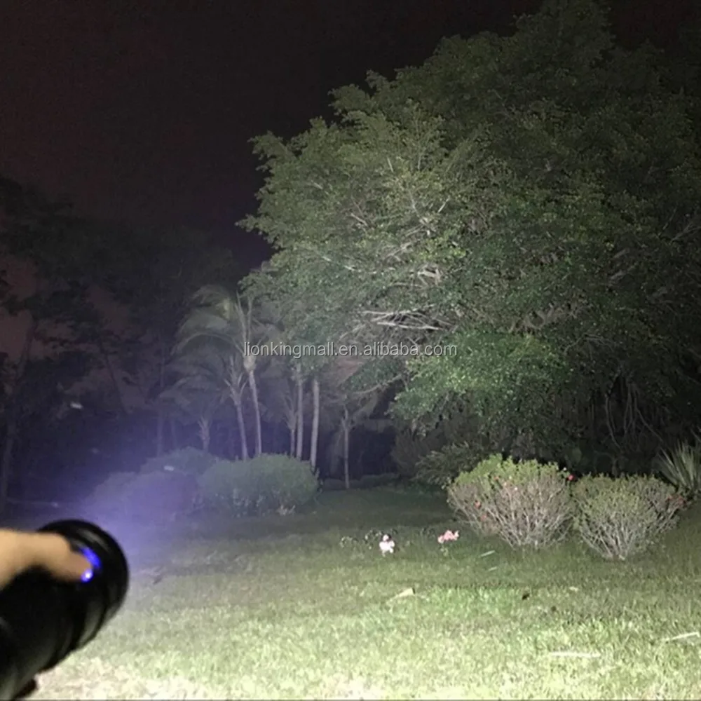 HT35 led flashlight (6).jpg