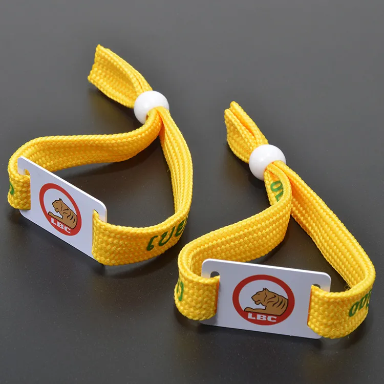 tube wristband-03