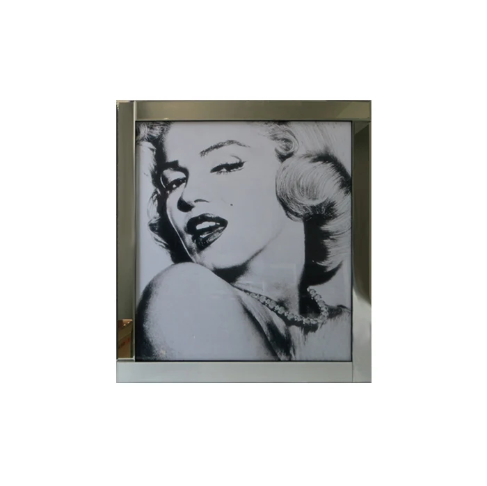 
marilyn monroe shining necklace picture frame 