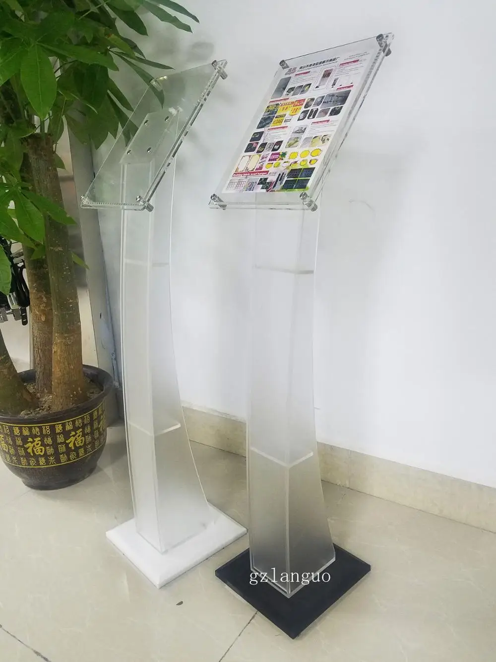 Retail Clear Acrylic Display Holder Floor Sign Display Stand For